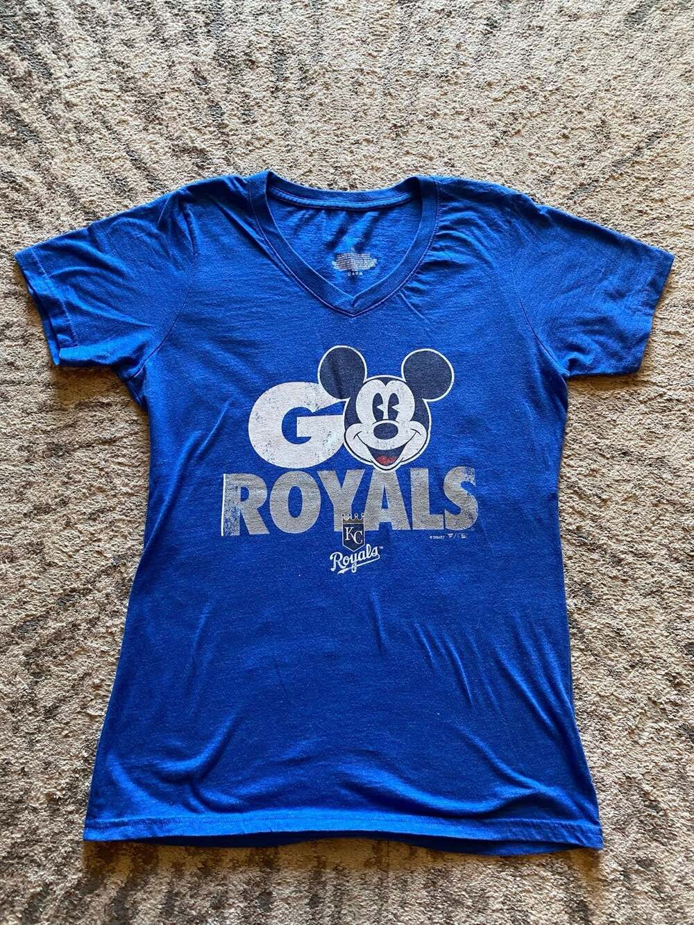 Kansas City Royals Disney Character V-Neck T-Shirt, XL